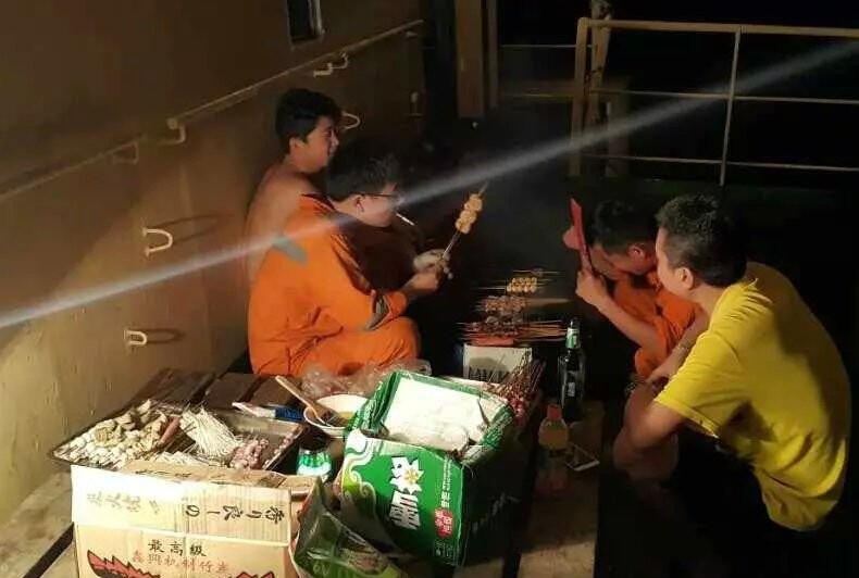 國際貨輪工作照！環(huán)境照！