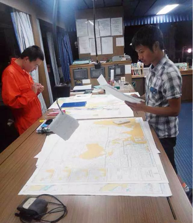 國際貨輪工作照！環(huán)境照！