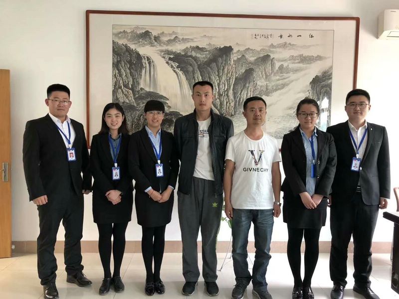 國際貨輪客戶合影留念——壽光文先生、陜西郭先生