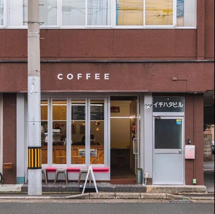 日本大阪市百貨商店Cosmedecolte的翻譯人員 正規(guī)工作簽 年薪20萬起步 可長(zhǎng)期發(fā)展